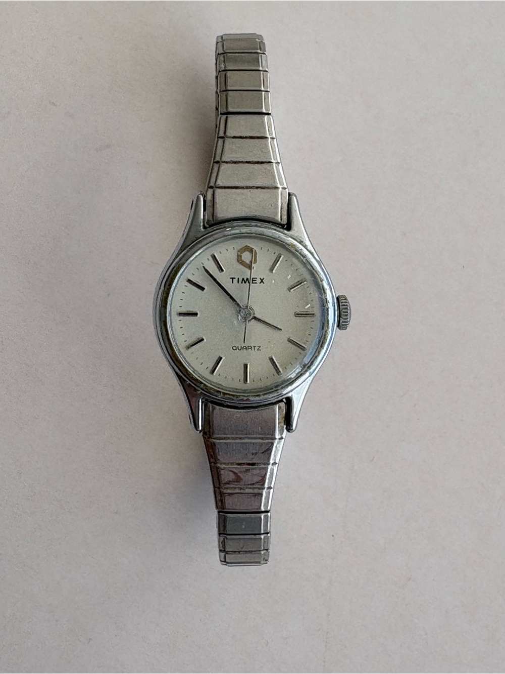 Vintage Women’s Timex Silver Tone bracelet Watch